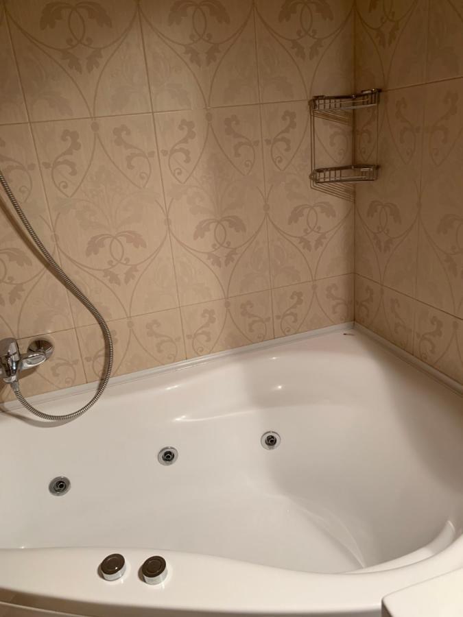 Apartament Reset Club Brăila Exteriör bild